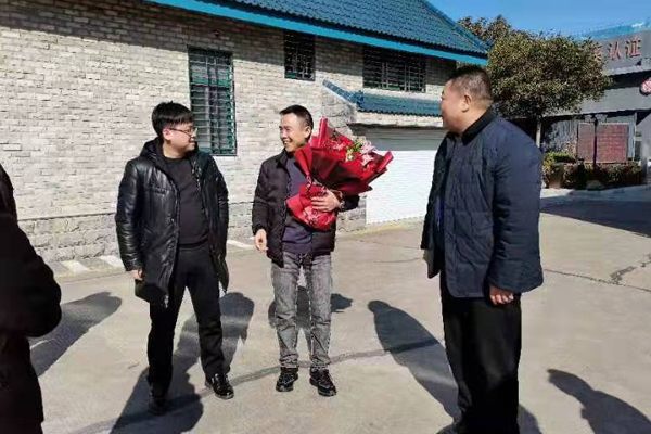 喜迎新春，南莫鎮(zhèn)領導到我公司慰問走訪